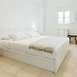 Casa de Férias 3-room, 3-bath Family With Massive Pool, Location, Seconds From Cliff! *