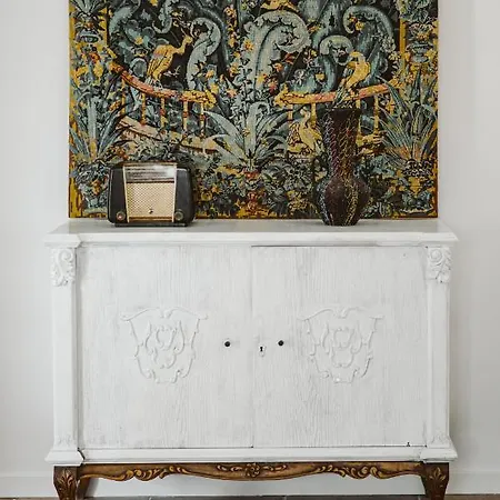 3-room, 3-bath With Massive Pool, Location, Seconds From Cliff! 度假居