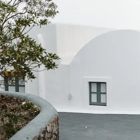 Holiday home 3-room Family With Massive Pool, Location, Seconds From Cliff! Imerovigli (Santorini)