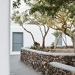 3-room, 3-bath Family With Massive Pool, Location, Seconds From Cliff! * 이메로비글리